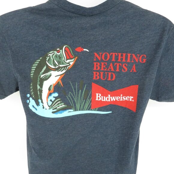 Budweiser "Nothing Beats A Bud" Fishing Graphic T-Shirt Size S Blue NWT $32 - Picture 5 of 5